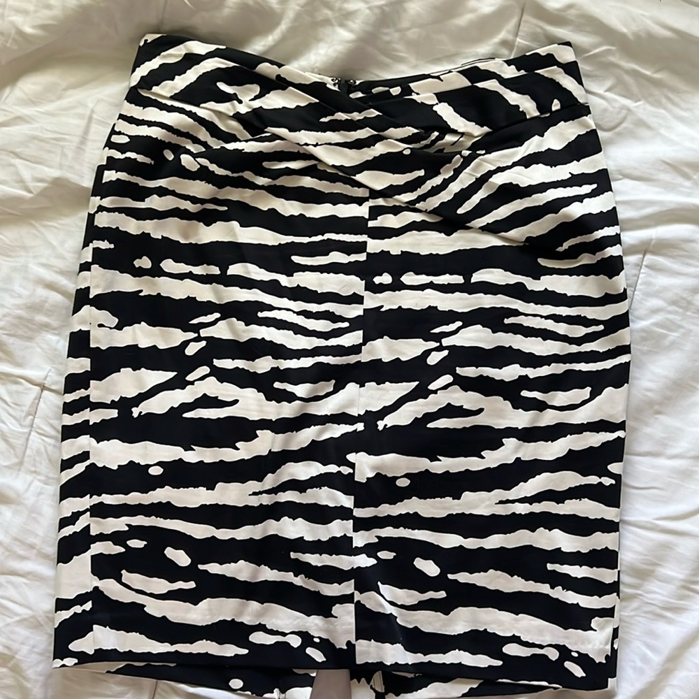 Michael Kors Zebra Print, Twist Waist Pencil Skirt - Size 12